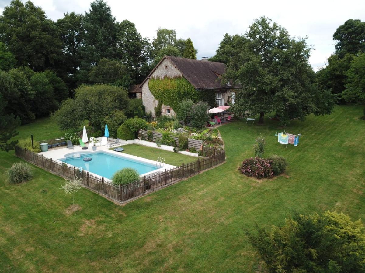 B&B Buddleja Saint-Hilaire-les-Places Exterior foto